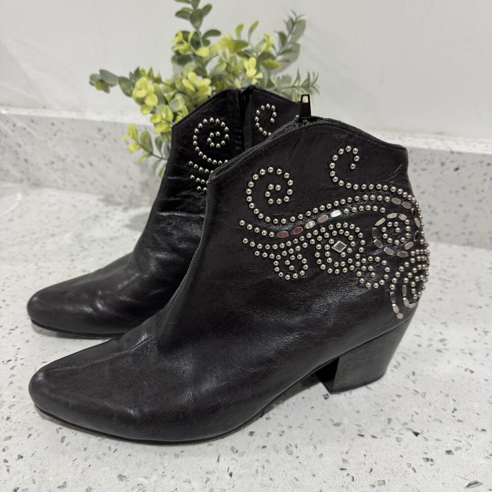 Colleen Cordero Black Leather Studded Ankle Booties Size 7.5 Western Hippie #VW